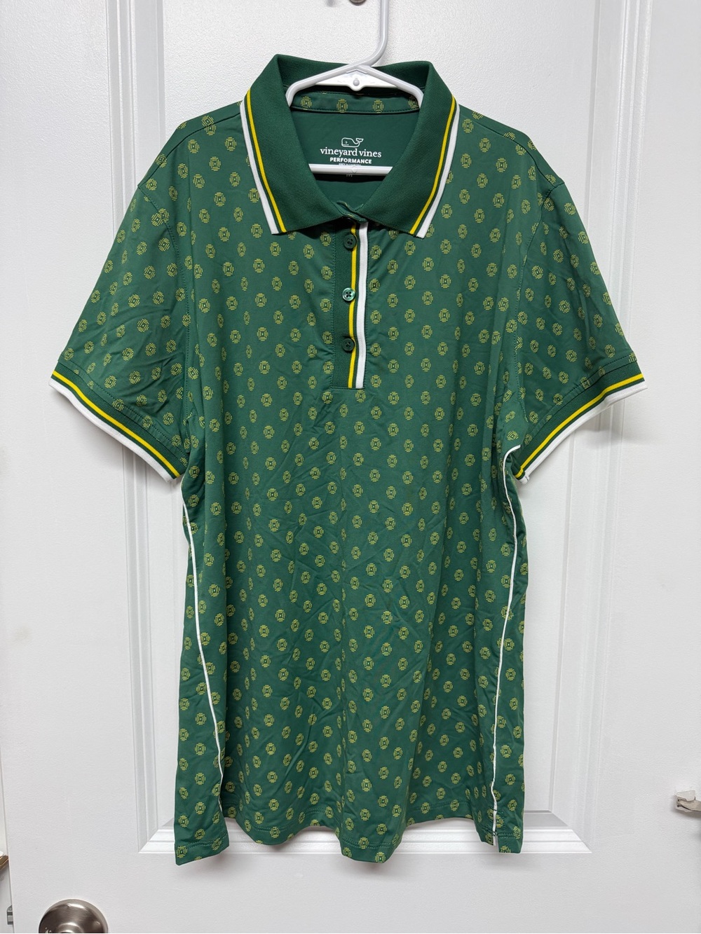 Vineyard Vines Performance Golf Core - NWT